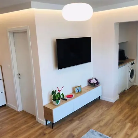 Cozy * Tirana